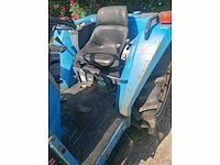 Iseki ta227 vierwielaangedreven minitractor - afbeelding 12 van  15