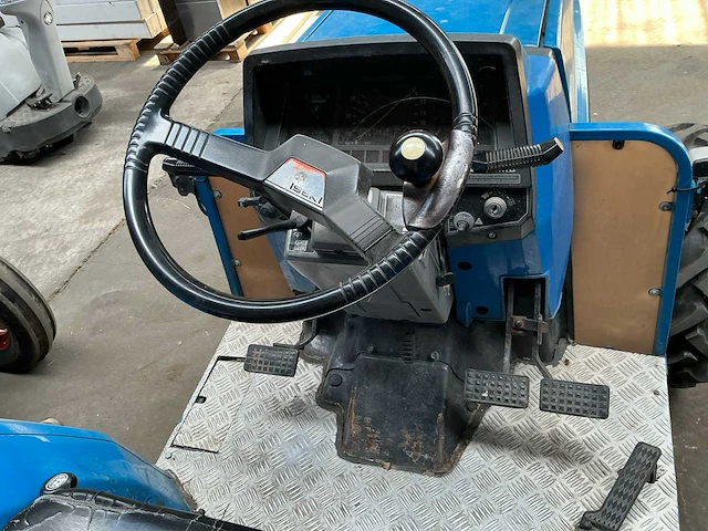 Iseki ta537f - afbeelding 13 van  14