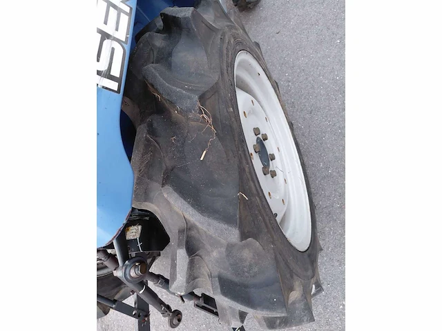 Iseki th18 vierwielaangedreven minitractor - afbeelding 2 van  12