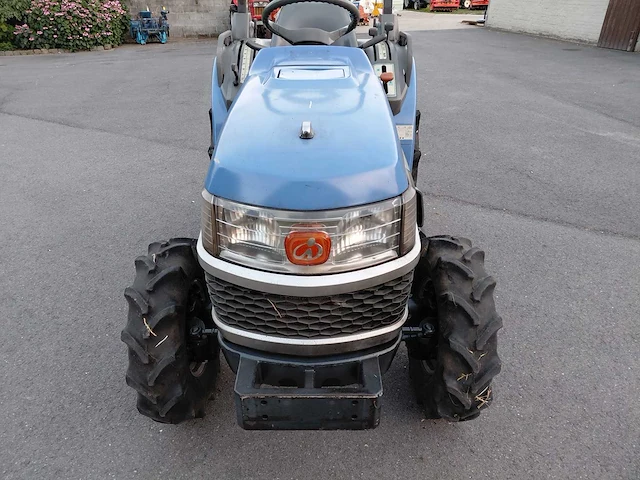 Iseki th18 vierwielaangedreven minitractor - afbeelding 5 van  12