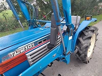 Iseki tl1201 vierwielaangedreven minitractor met frontlader - afbeelding 3 van  19