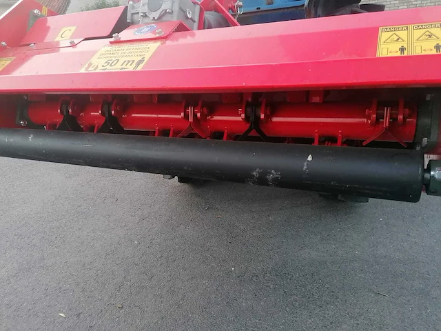 Iseki tl1900 minitractor met klepelmaaier - afbeelding 9 van  18