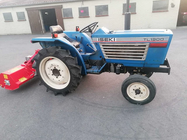 Iseki tl1900 minitractor met klepelmaaier - afbeelding 12 van  18