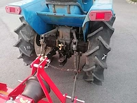 Iseki tl1900 minitractor met klepelmaaier - afbeelding 14 van  18