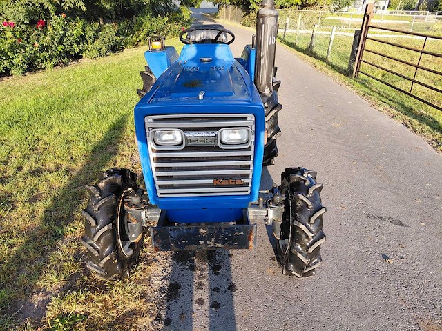 Iseki tl2100 vierwielaangedreven minitractor - afbeelding 5 van  12