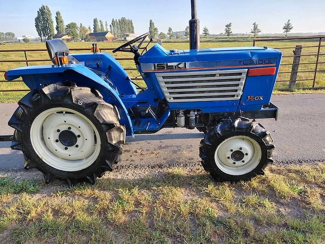 Iseki tl2100 vierwielaangedreven minitractor - afbeelding 6 van  12