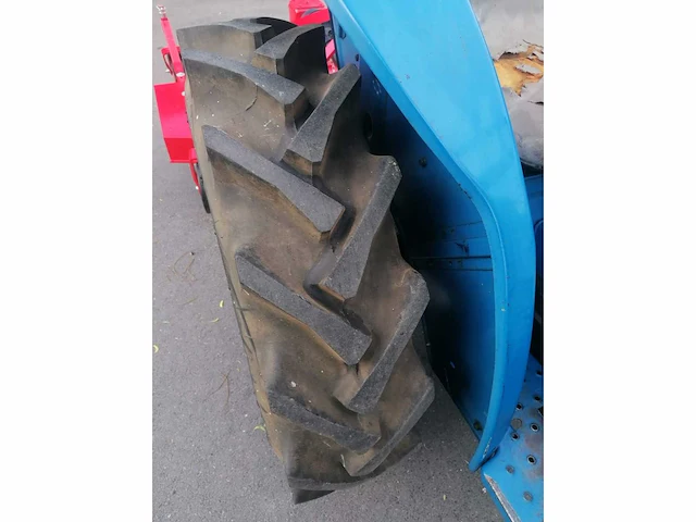 Iseki tl2500 minitractor met maaier - afbeelding 2 van  19