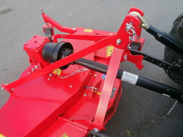 Iseki tl2500 minitractor met maaier - afbeelding 7 van  19