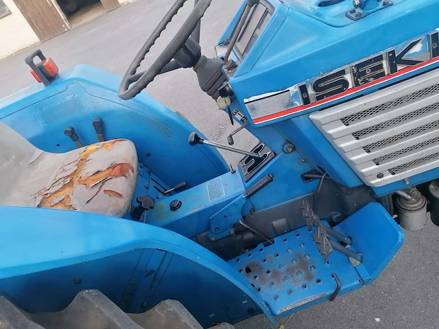 Iseki tl2500 minitractor met maaier - afbeelding 14 van  19