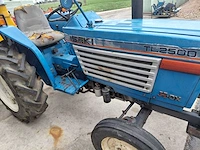 Iseki tl2500 minitractor - afbeelding 8 van  14