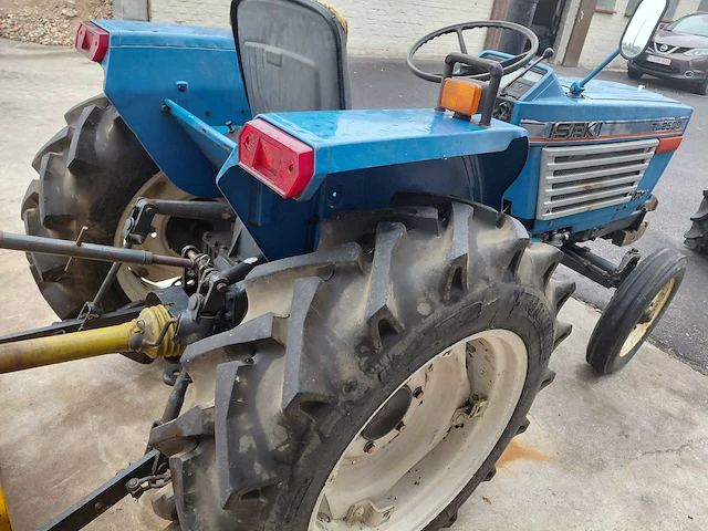 Iseki tl2500 minitractor - afbeelding 9 van  14
