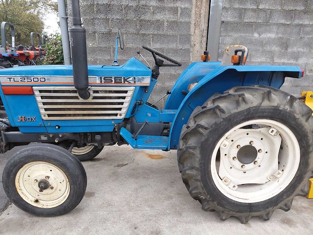 Iseki tl2500 minitractor - afbeelding 1 van  14