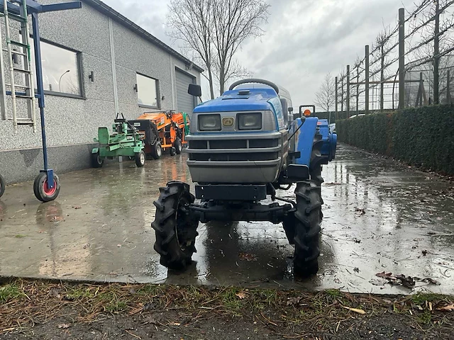 Iseki tm15 minitractor - afbeelding 12 van  24