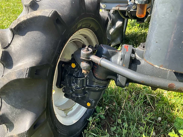 Iseki tm15 vierwielaangedreven minitractor met grondfrees - afbeelding 3 van  23