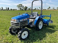 Iseki tm15 vierwielaangedreven minitractor met grondfrees - afbeelding 1 van  23