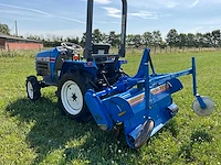 Iseki tm15 vierwielaangedreven minitractor met grondfrees - afbeelding 21 van  23