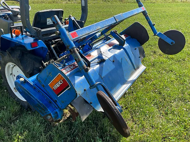Iseki tm17 vierwielaangedreven minitractor met grondfrees - afbeelding 11 van  23