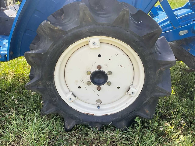 Iseki tu1400 minitractor met grondfrees - afbeelding 4 van  23
