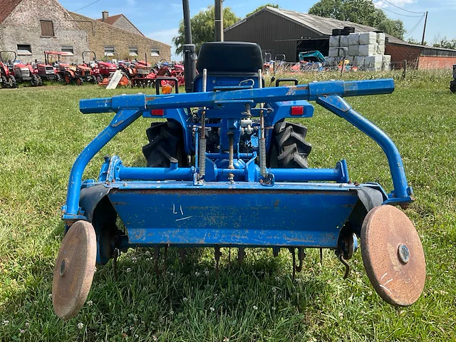 Iseki tu1400 minitractor met grondfrees - afbeelding 20 van  23