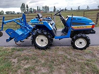 Iseki tu145 d vierwielaangedreven minitractor met grondfrees - afbeelding 11 van  17