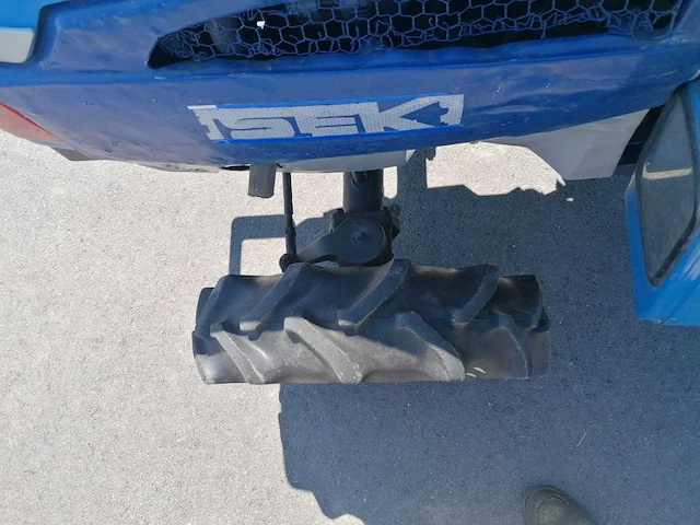 Iseki tu165f vierwielaangedreven minitractor met grondfrees - afbeelding 4 van  15