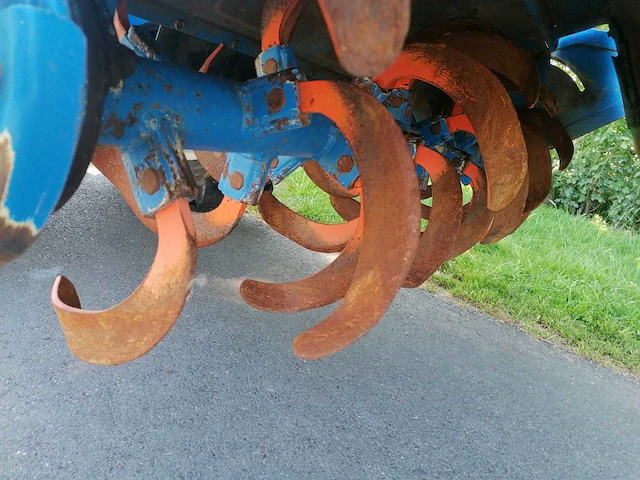 Iseki tu165f vierwielaangedreven minitractor met grondfrees - afbeelding 7 van  15