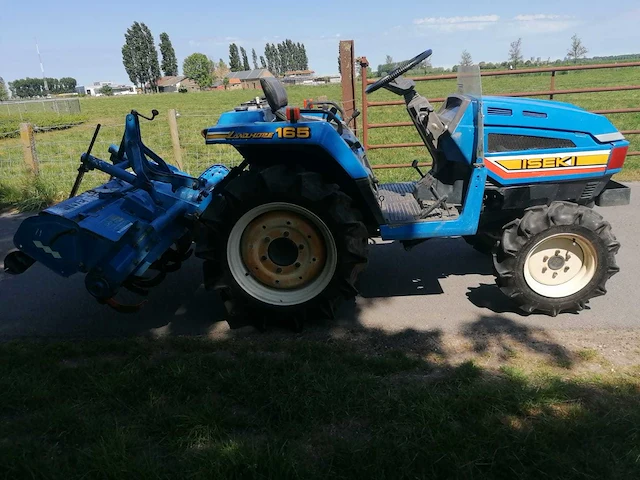Iseki tu165f vierwielaangedreven minitractor met grondfrees - afbeelding 9 van  15