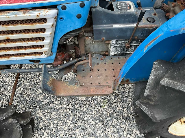Iseki tu1700 minitractor - afbeelding 14 van  23