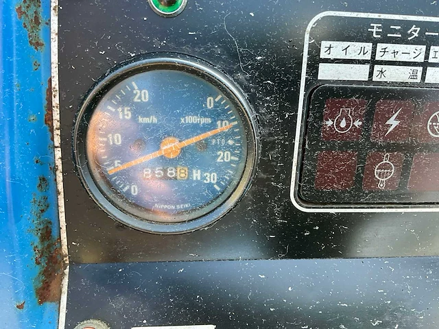Iseki tu1700 vierwielaangedreven minitractor - afbeelding 6 van  18