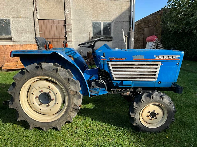 Iseki tu1700 vierwielaangedreven minitractor - afbeelding 13 van  18