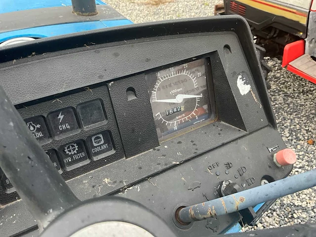 Iseki tu175 minitractor - afbeelding 5 van  15