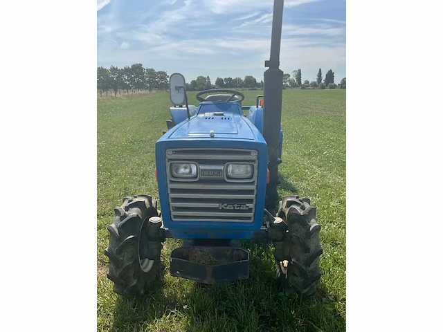 Iseki tu1900 vierwielaangedreven minitractor met grondfrees - afbeelding 12 van  23