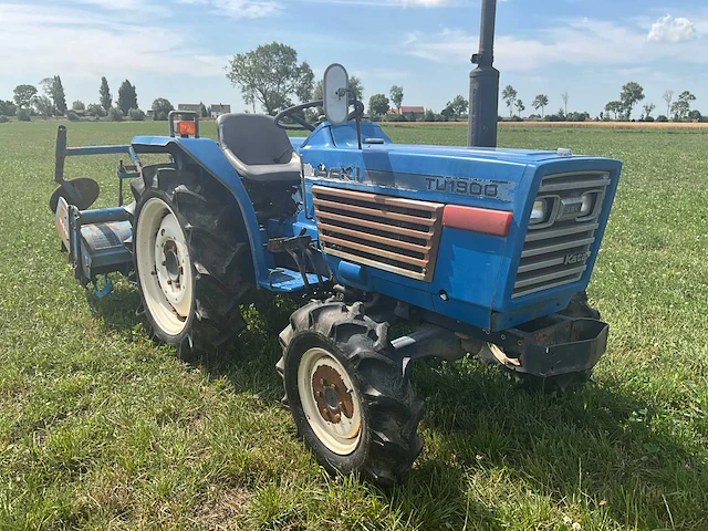 Iseki tu1900 vierwielaangedreven minitractor met grondfrees - afbeelding 17 van  23