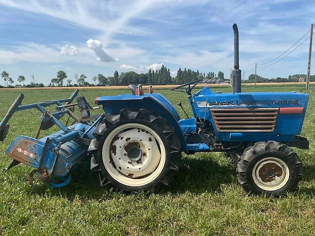 Iseki tu1900 vierwielaangedreven minitractor met grondfrees - afbeelding 18 van  23