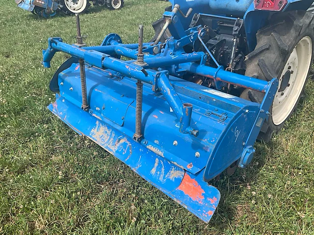 Iseki tu1900 vierwielaangedreven minitractor met grondfrees - afbeelding 14 van  23