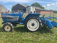 Iseki tu1900 vierwielaangedreven minitractor met grondfrees - afbeelding 22 van  23