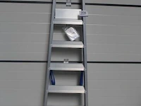 Isolerende trapladder compact - afbeelding 1 van  2