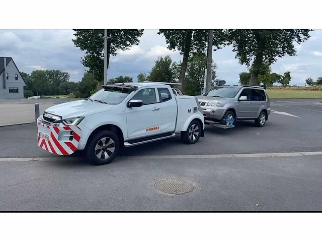 Isuzu d-max jige city light takelwagen 27.000km - afbeelding 41 van  41