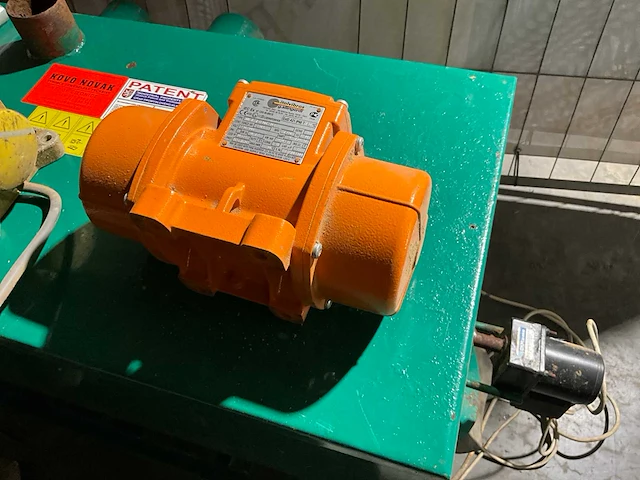 Italvibras mvsi 15/200-s02 trilmotor - afbeelding 4 van  4