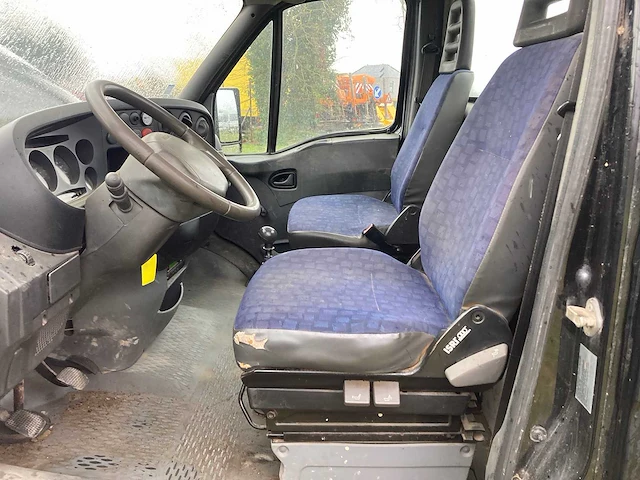 Iveco - 2003 - daily - vrachtwagen - afbeelding 2 van  15