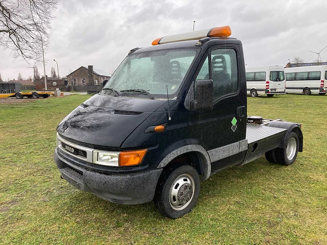 Iveco - 2003 - daily - vrachtwagen - afbeelding 1 van  15