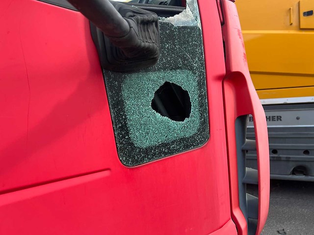 Iveco - 2007 - 120e21 - vrachtwagen - afbeelding 5 van  22