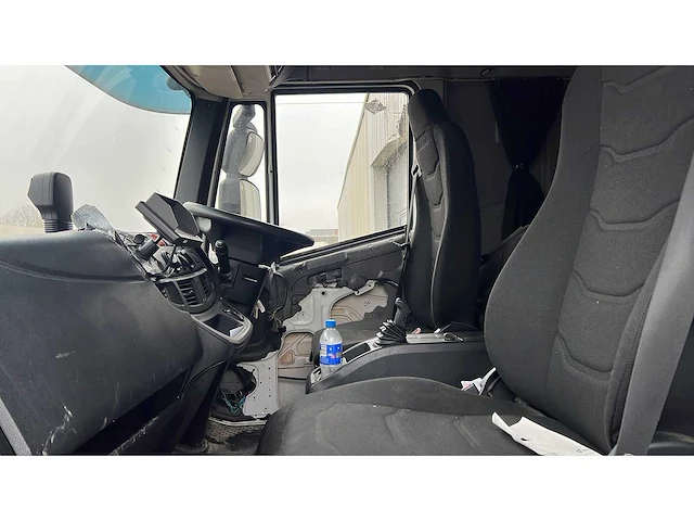 Iveco - 2016 - 180e25 - vrachtwagen - afbeelding 3 van  15