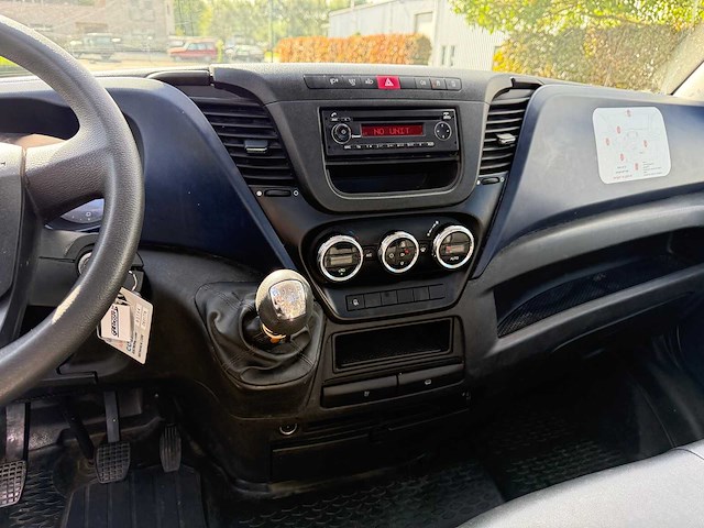 Iveco - 2018 - 35s14n - 3-kant kipper - personenauto - afbeelding 20 van  41
