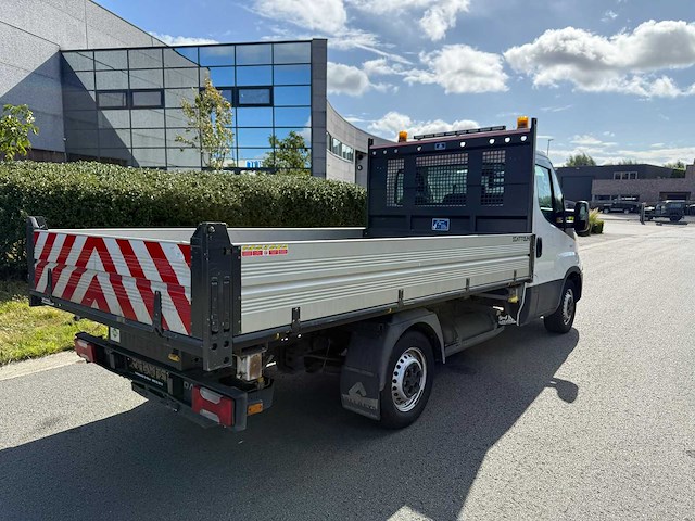 Iveco - 2018 - 35s14n - 3-kant kipper - personenauto - afbeelding 21 van  41