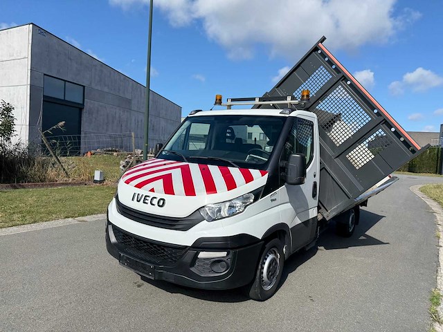 Iveco - 2018 - 35s14n - 3-kant kipper - personenauto - afbeelding 34 van  41