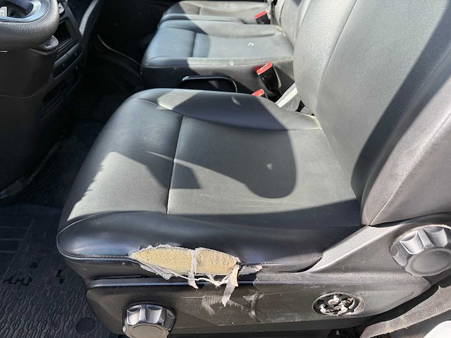 Iveco - 2018 - 35s14n - 3-kant kipper - personenauto - afbeelding 17 van  41