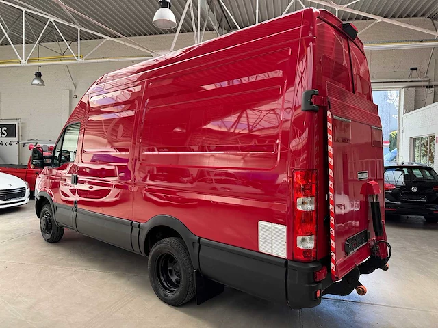 Iveco - daily - 40c15 - van - afbeelding 24 van  27