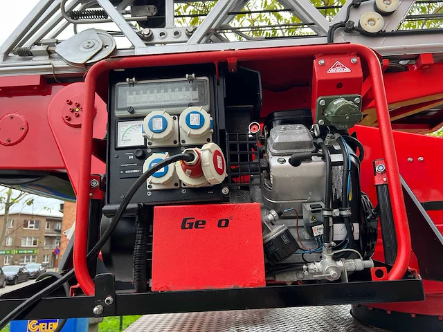 Iveco - eurofire - fire fighting trucks - afbeelding 7 van  64