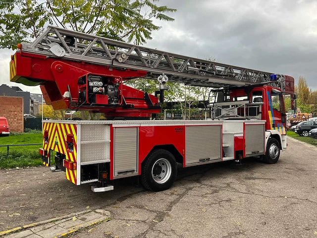 Iveco - eurofire - fire fighting trucks - afbeelding 9 van  64